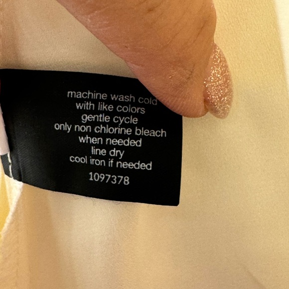 Lane Bryant Blouse sz 14/16 cream color w/lace bell sleeves small mark on front - Picture 5 of 6